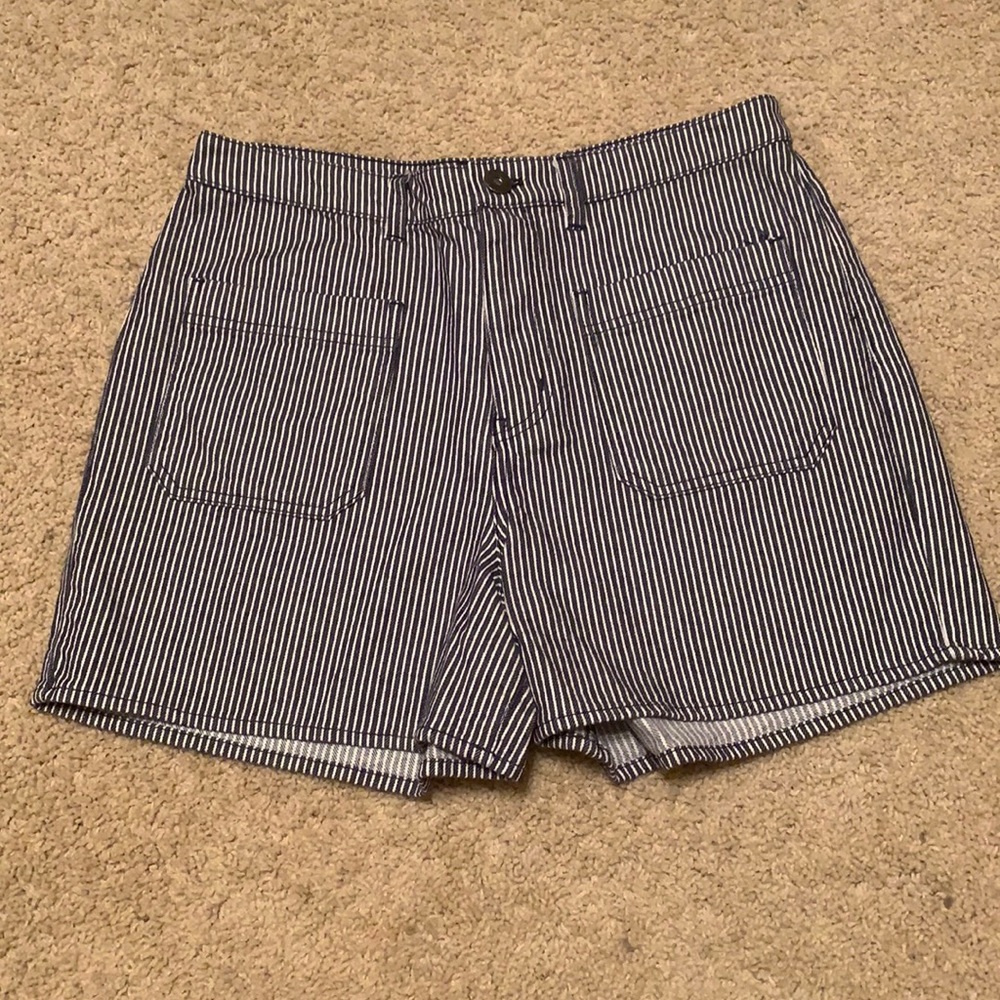 Van’s railroad stripe shorts